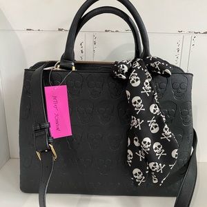 Betsey Johnson skull purse